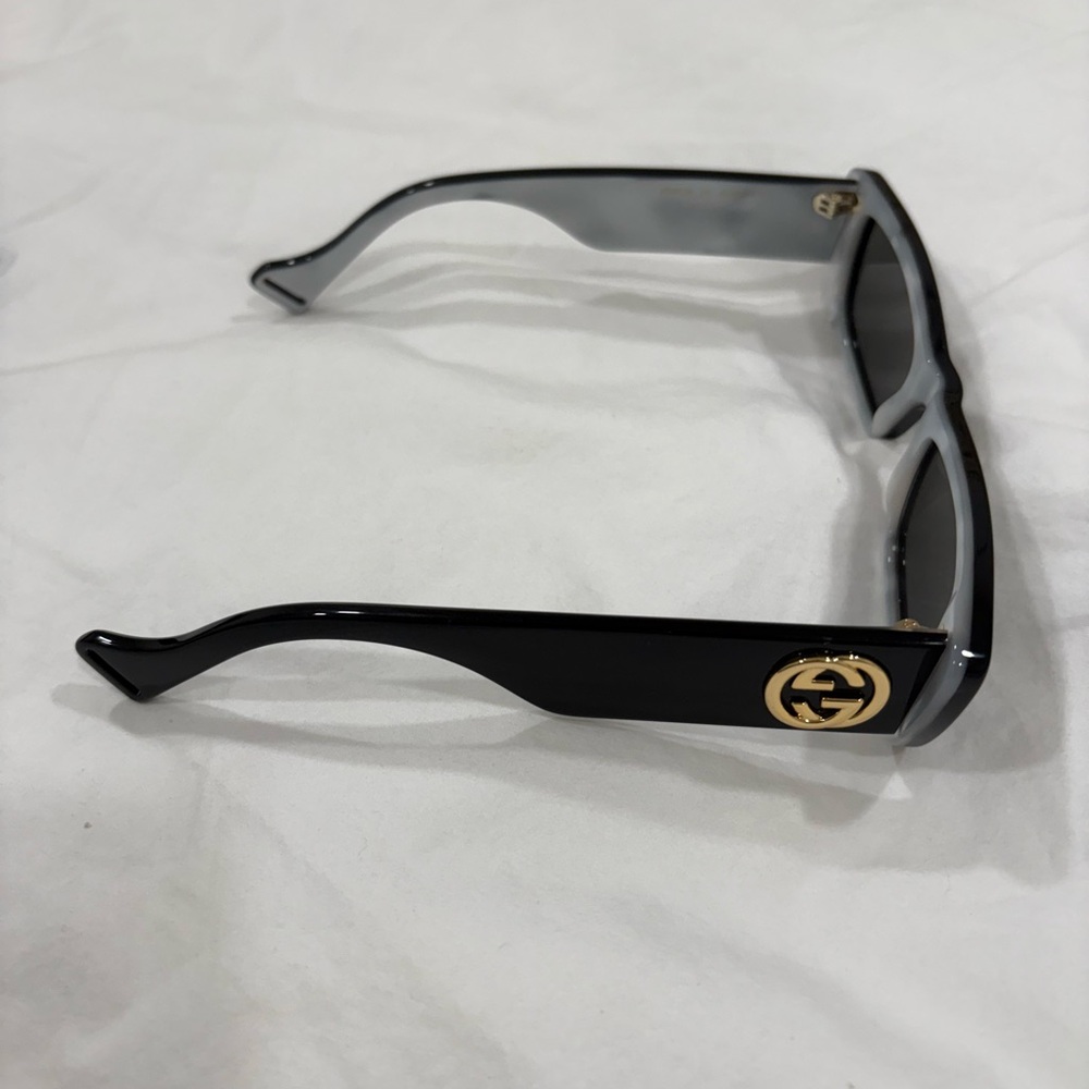 Gucci Fluo Rectangular Sunglasses in Shiny Black & Grey Solid - Picture 6 of 13